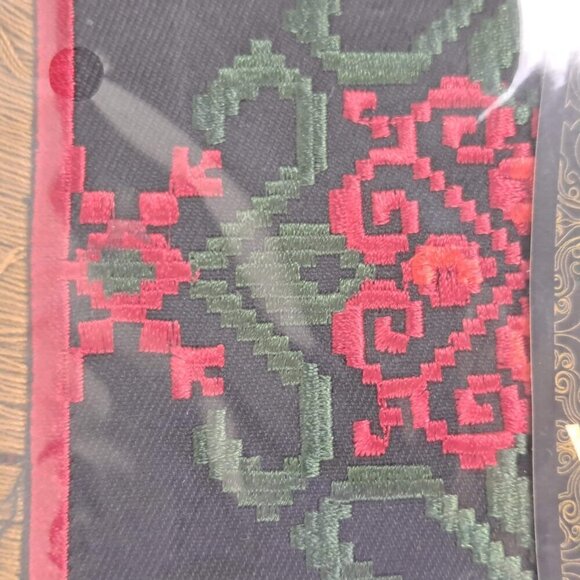 Arabic Rug Set of 4 Drink Coasters Red Black Green Gold Fringed Ends NWT - Picture 2 of 5